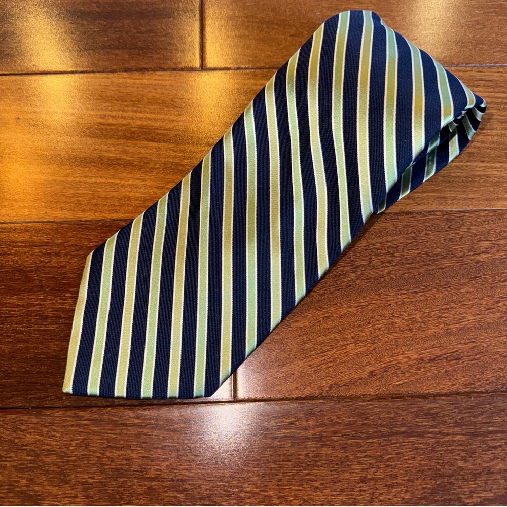 Nautica Striped‎ Pattern Navy And Green Designer 100% Silk Necktie